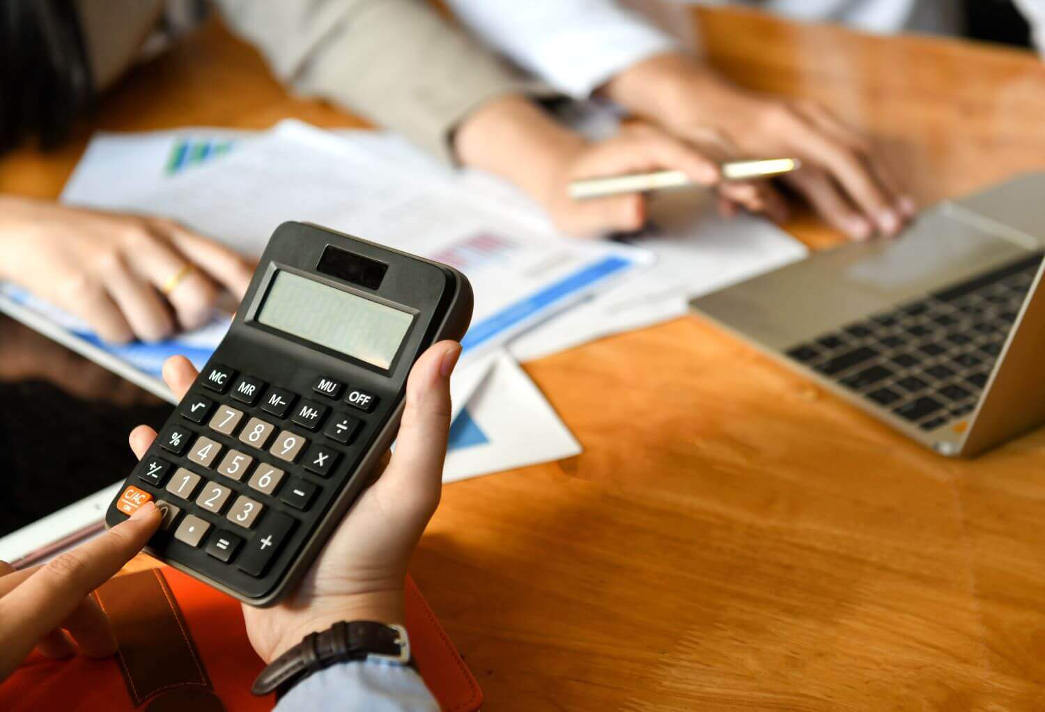 How Much Does a Medical Virtual Assistant Cost in 2024?